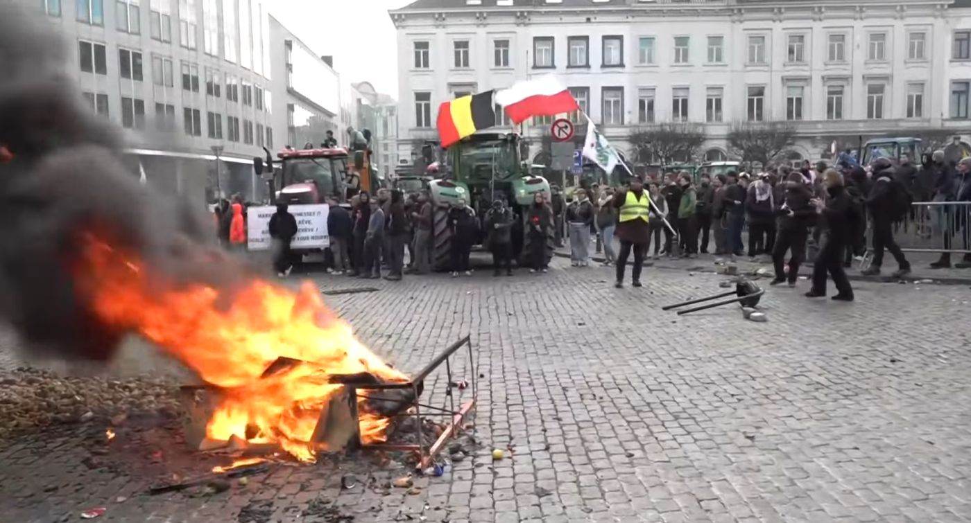 Traficul din Bruxelles, perturbat de proteste şi de summitul UE